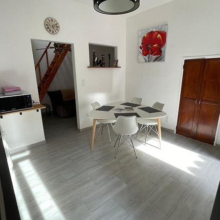 דירות Chez Sonou , Nimes Centre מראה חיצוני תמונה